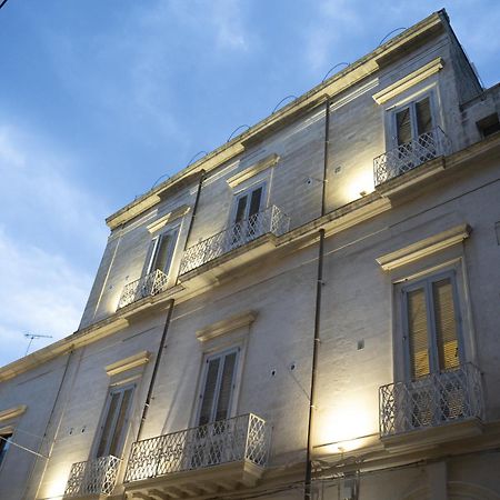 Palazzo Cavour Bed & Breakfast Lecce Exterior photo